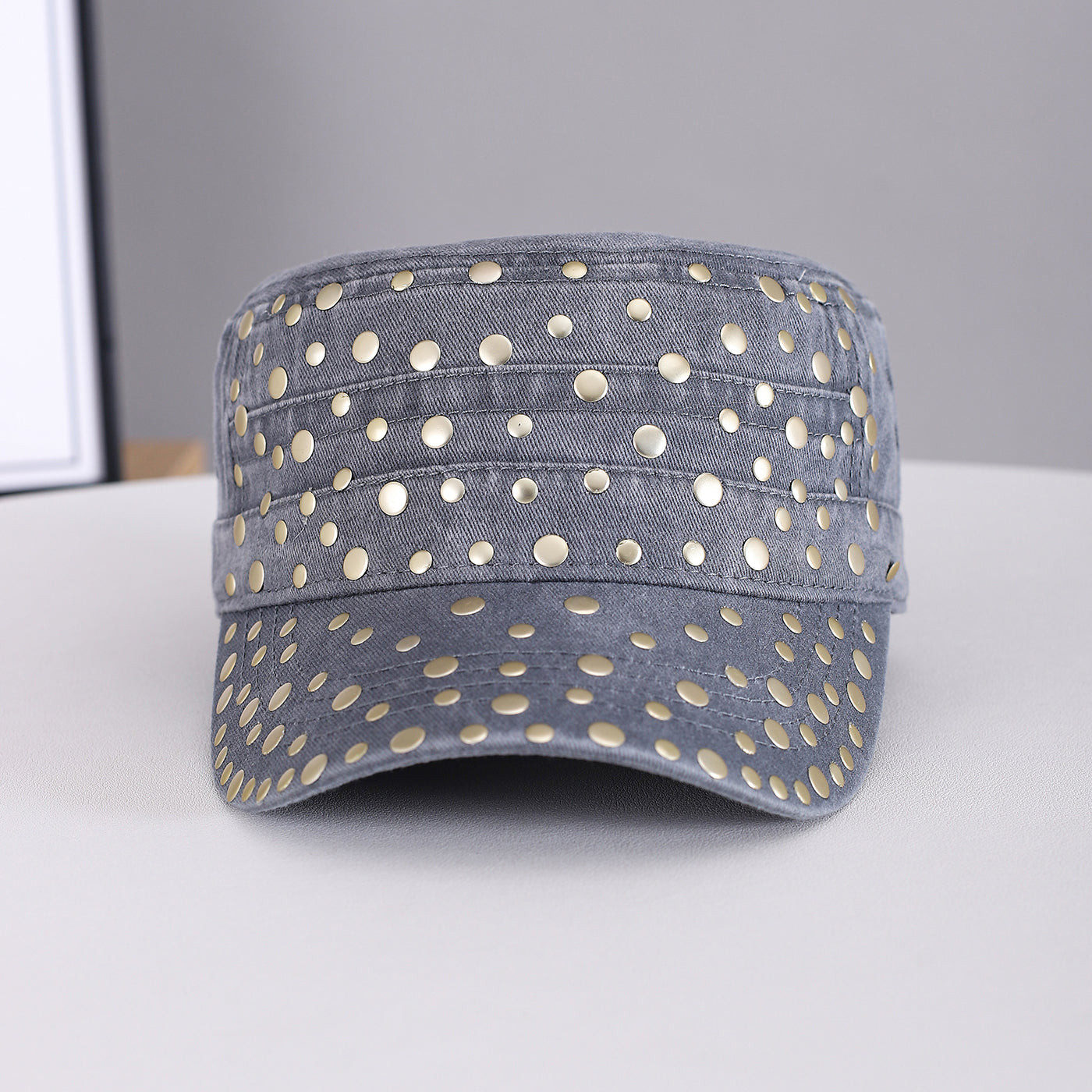 Men's And Women's Metal Rivet Decorated Washed And Distressed Material Flat-top Style Retro Punk Hat. Suitable For Daily Street Wear In School Settings.