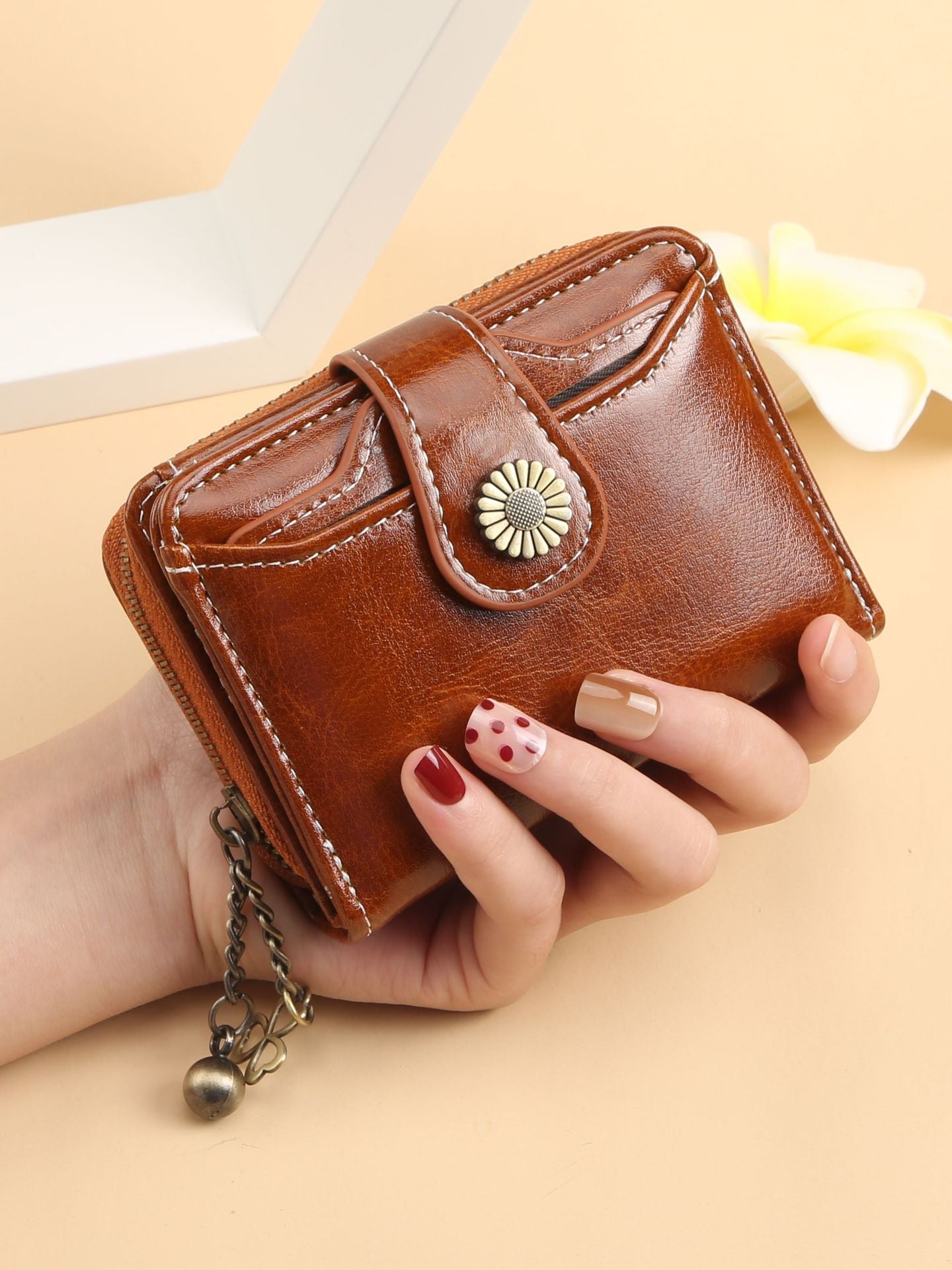 New Womens Wallet Fashionable Tassel Design Zip-around Short Style With Multiple Card Slots