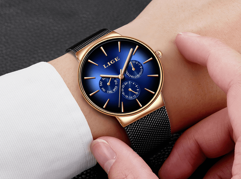 Men's Elegant Watch With Stainless Steel Straps And Chronometers For Day And Date Display Unique Design Perfect Gift For Man And Women