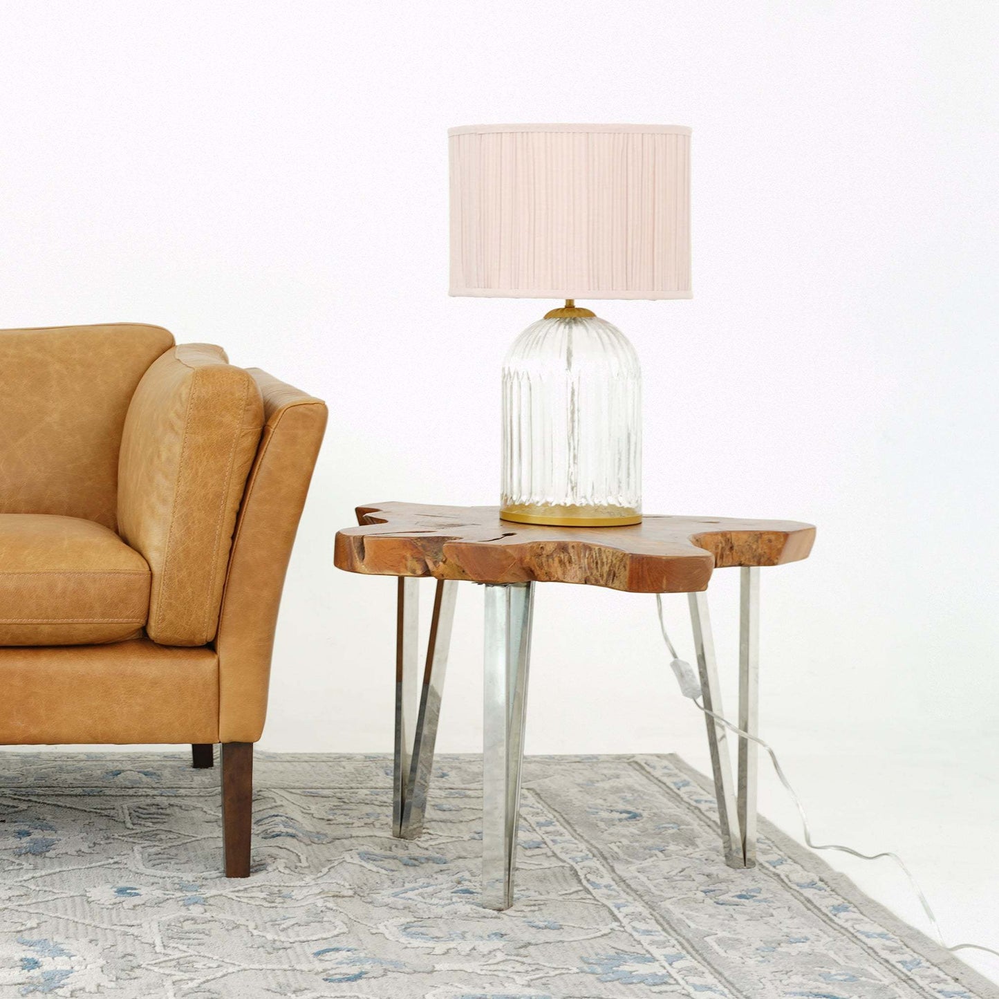 Nordic Home Romantic Solid Wood Table Lamp with LED Nebulis in Gold - Clear and Pink