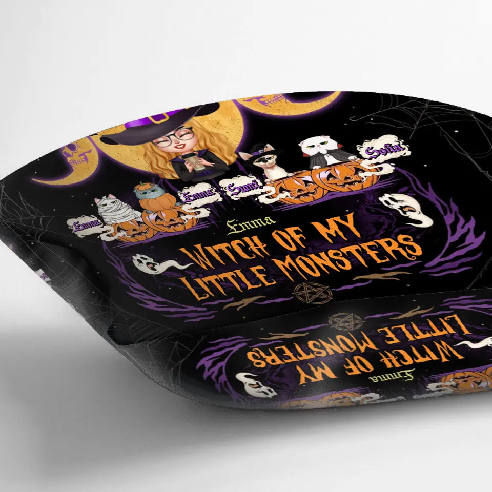 Personalized Grandma & Pet Witch Pillow Cover - Halloween Gift For Grandma/Pet Lovers - Up to 4 Pets - I Am Witch Of My Little Monsters