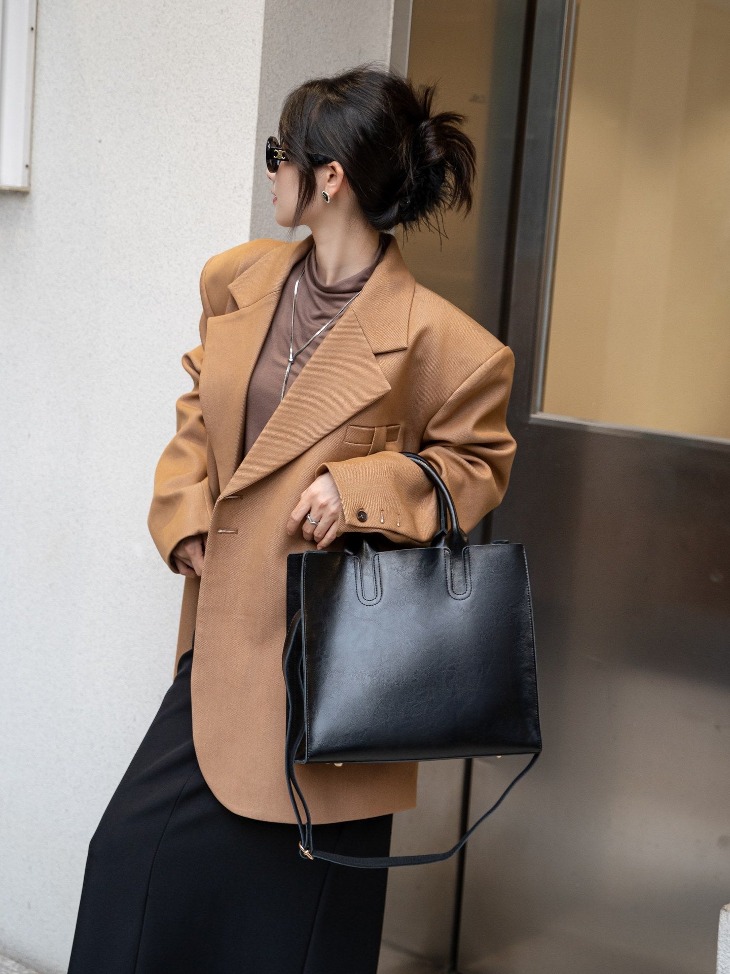 Genuine Leather Women's Bag, Cross-border Commuting, Oiled Wax Cowhide Handbag, Large Capacity Tote, Single Shoulder And Crossbody Square Bag