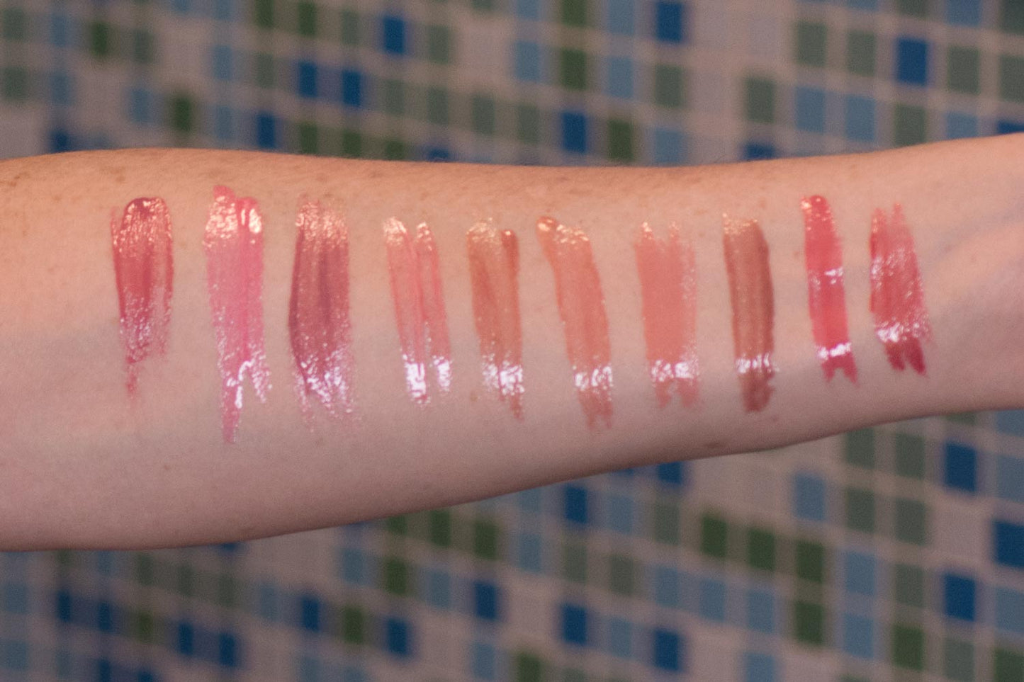 Line Smoothing Lip Gloss | Paraben-free Plumping Gloss - Golden Girl