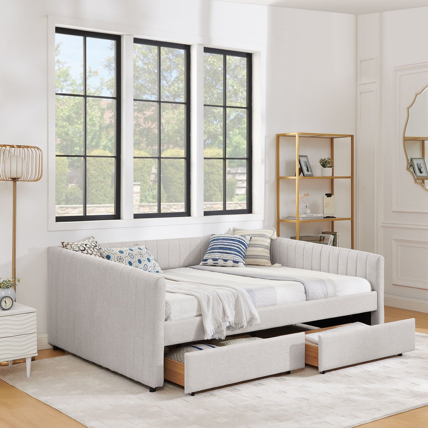 Upholstered Queen Daybed With 2 Drawers