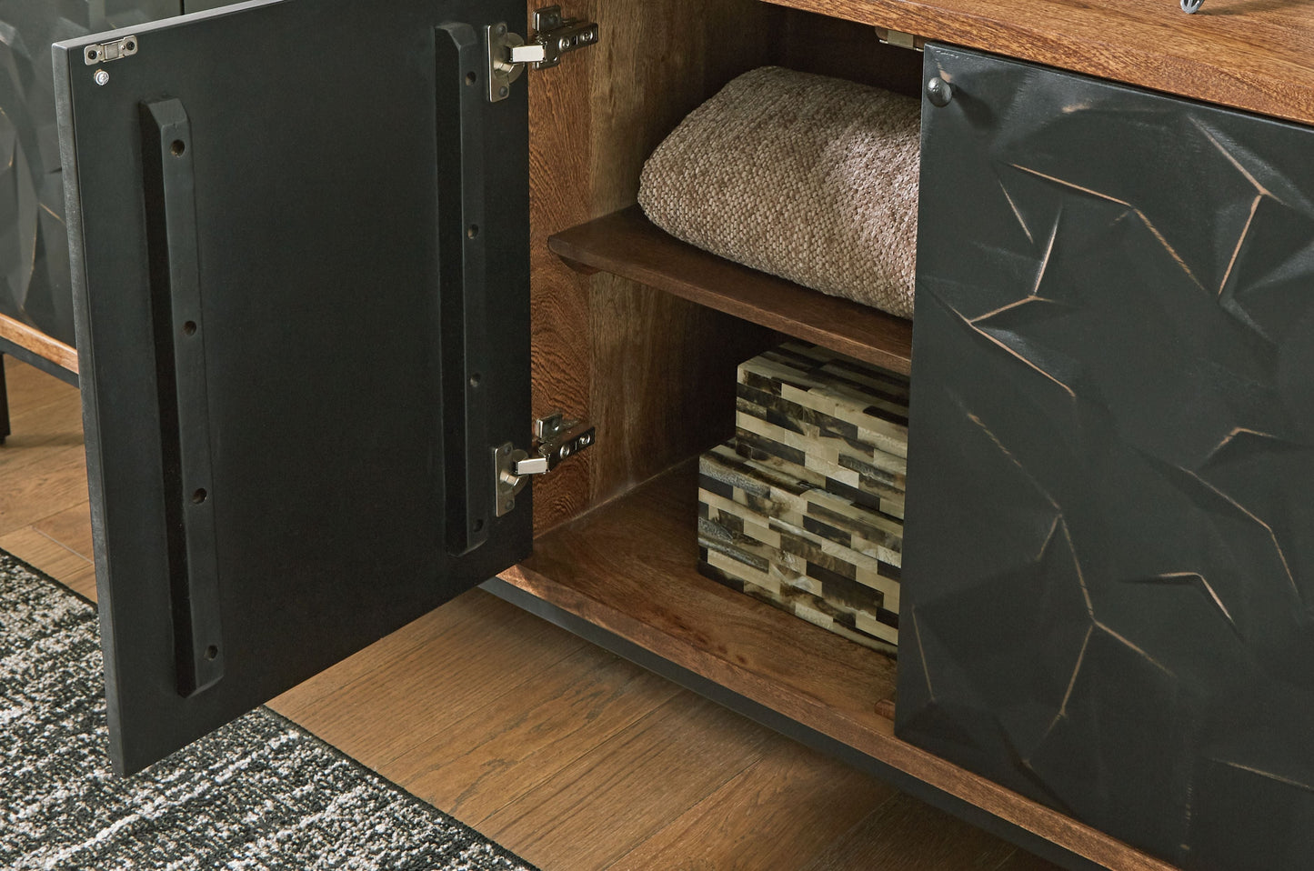 Dorannby - Accent Cabinet - Black / Brown