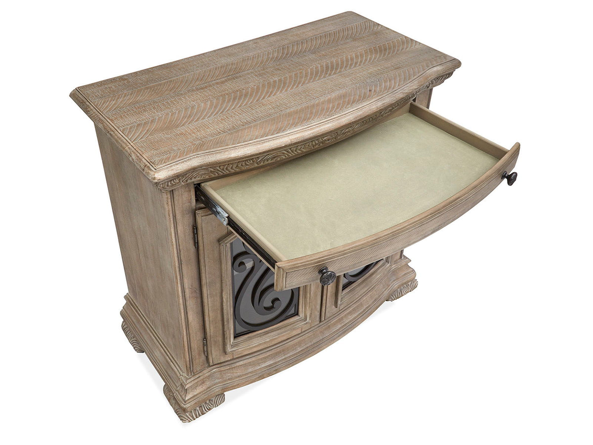 Marisol - Bachelor Chest - Fawn