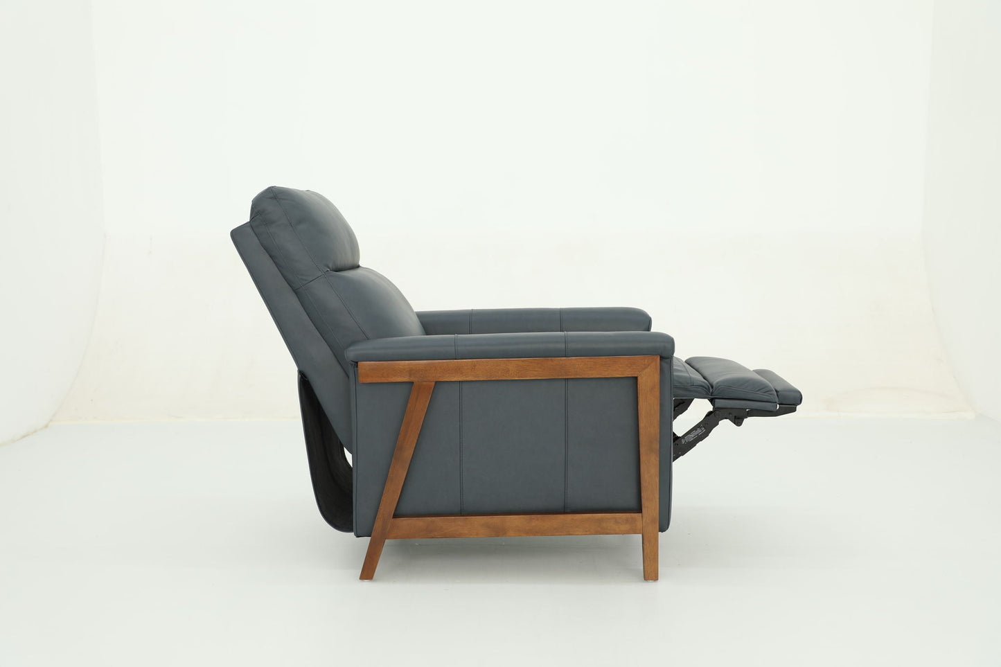 Lewiston - Push Thru The Arm Recliner