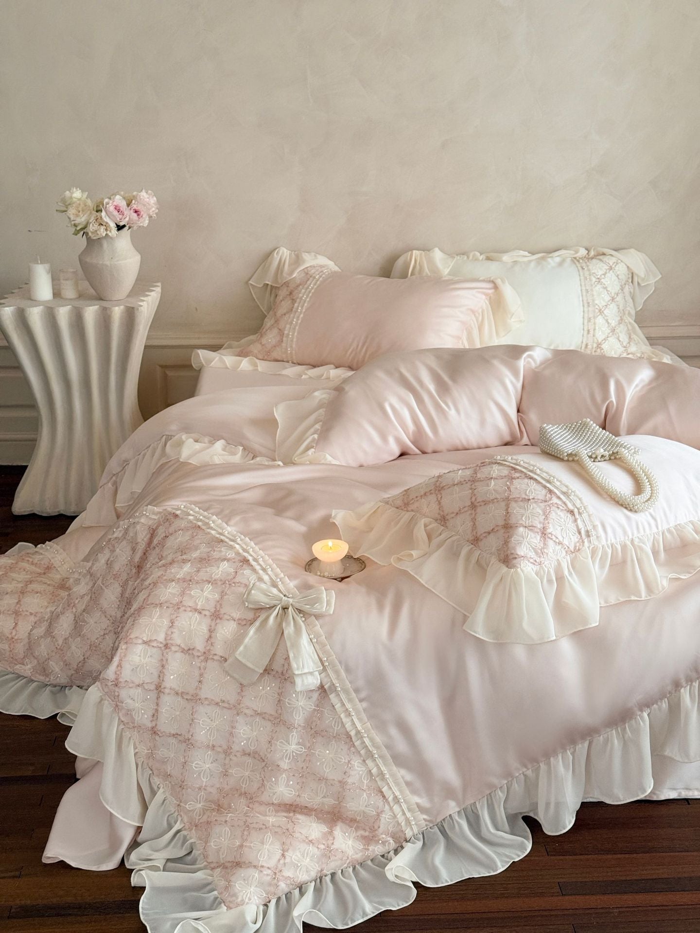 Haute Pearl TENCEL™ Bedding Set / White Romance