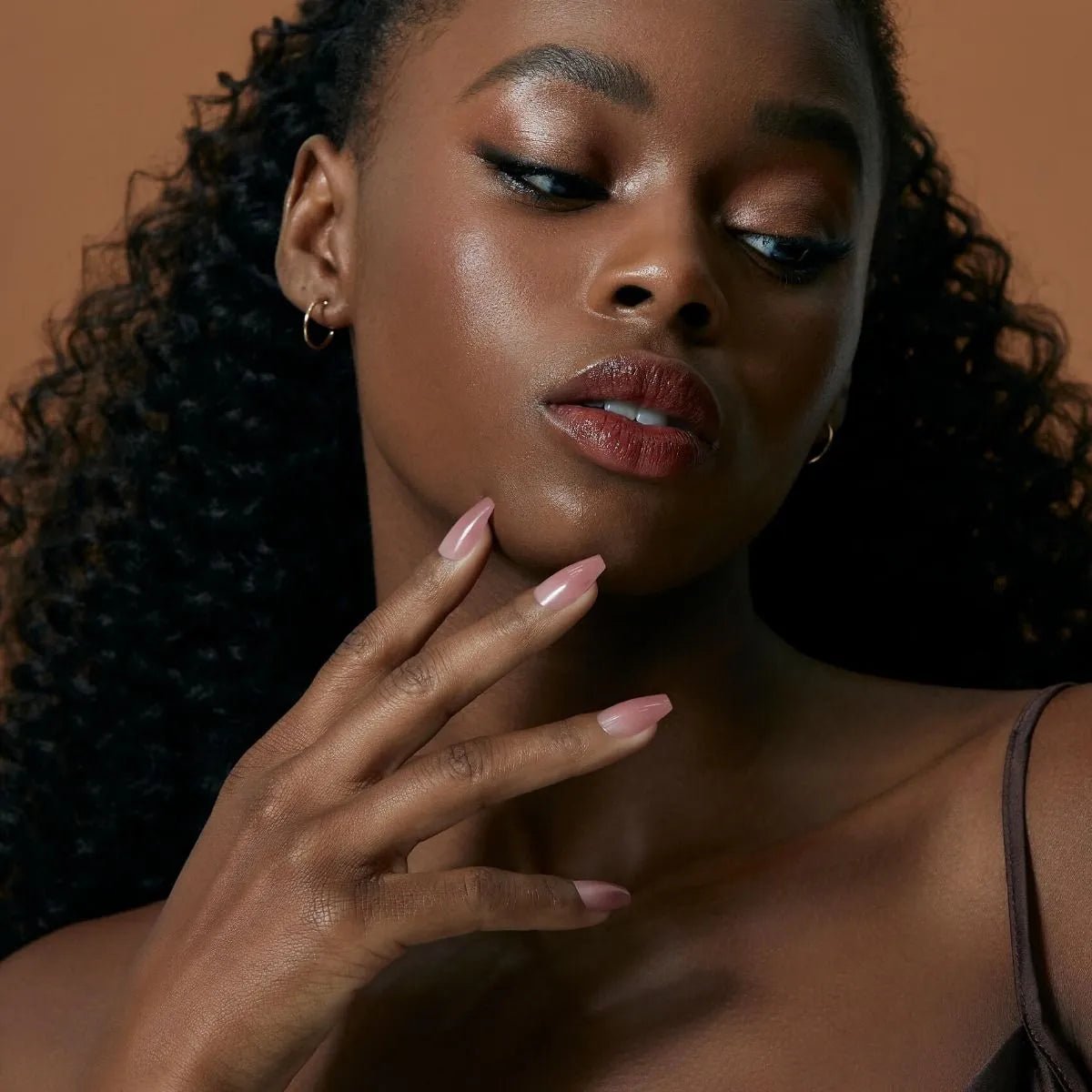 KISS Bare But Better Nails – Nude Drama