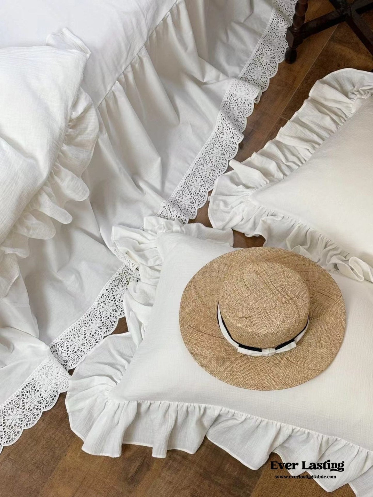 Liliane Elegant Ruffle Double Gauze Bedding Set / Hollow Out