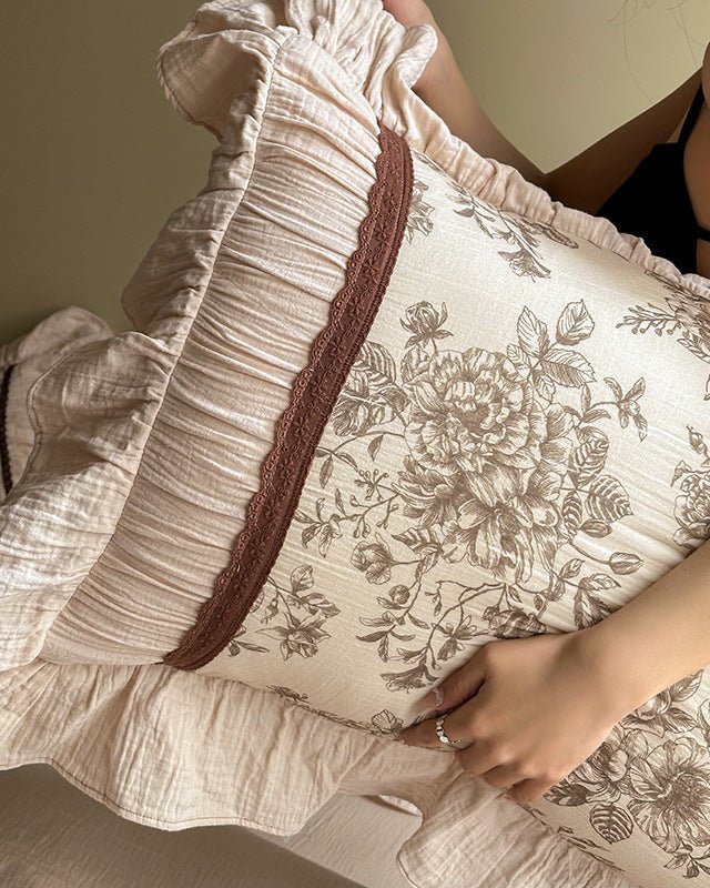 Lillian Retro Floral Ruffle Bedding Set