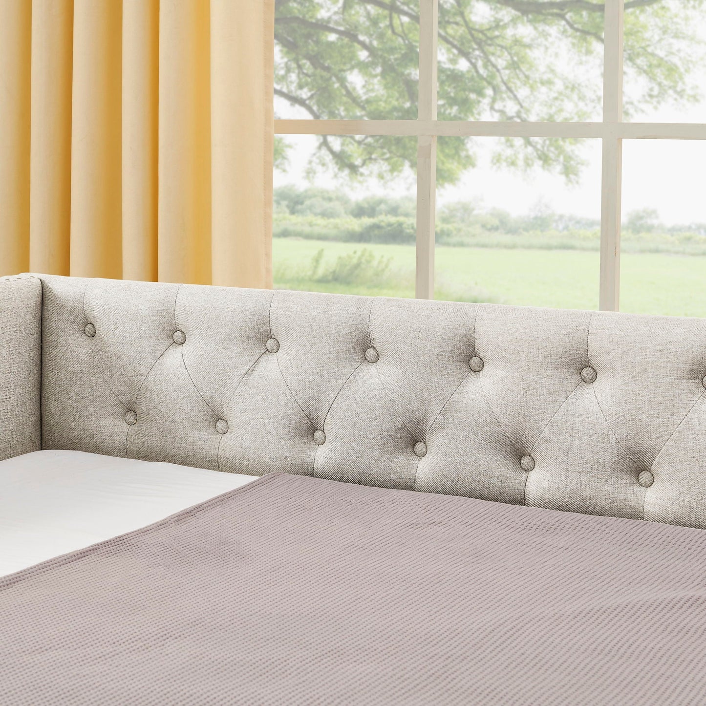 Upholstered Daybed With USB Charging & Pull Out Bed