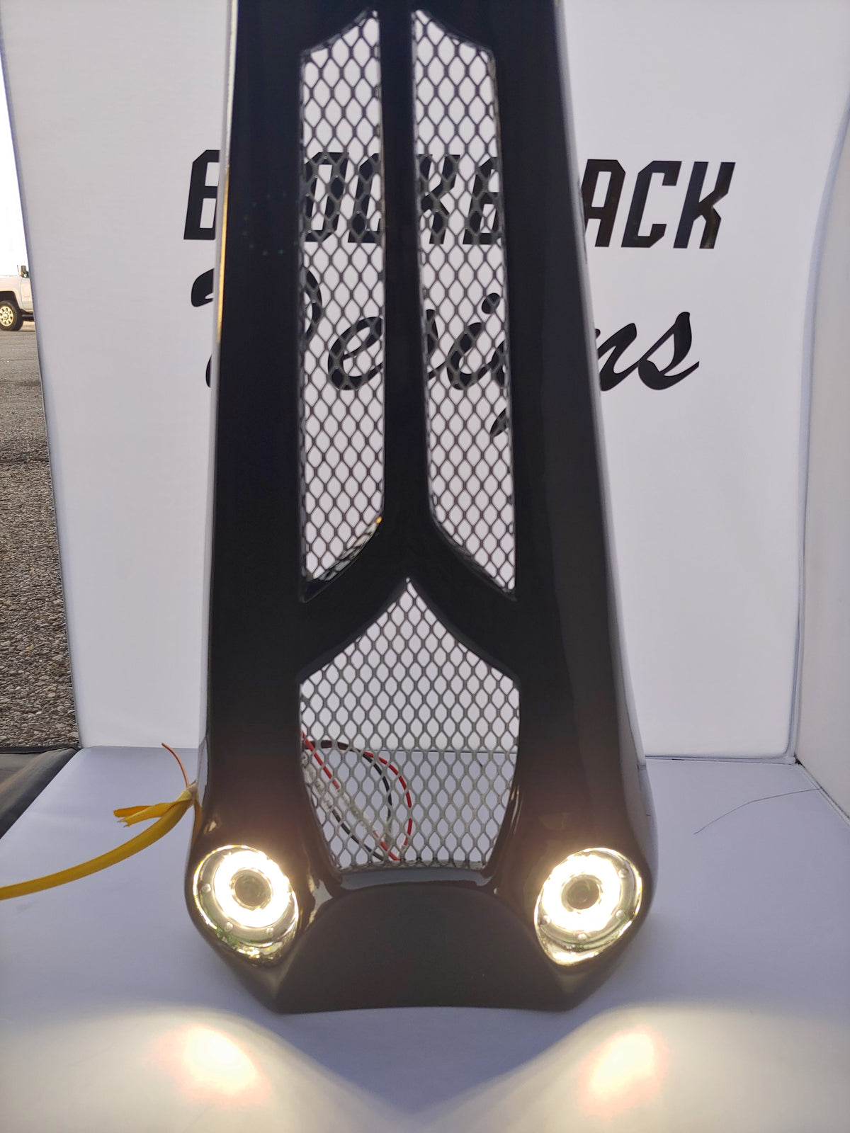 00-2020 Harley chin spoiler NON RAKED