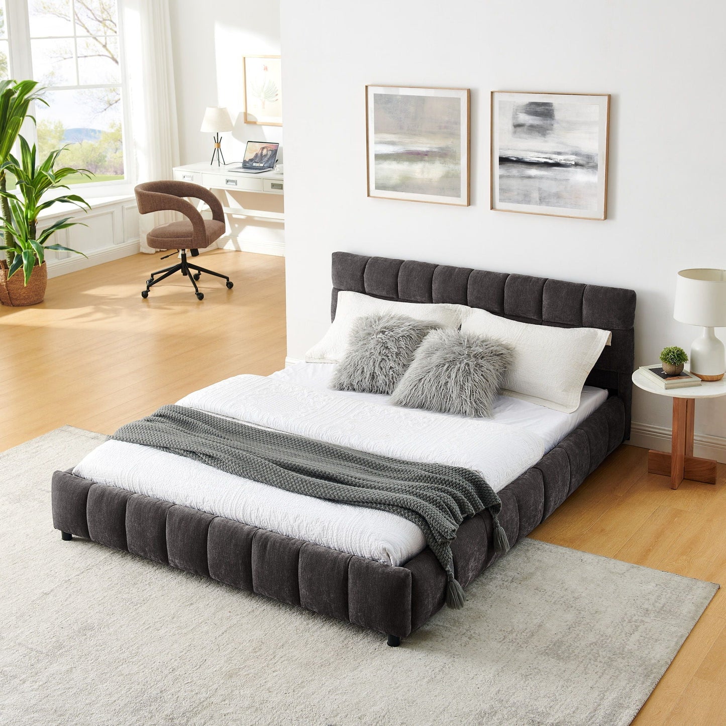 Modern Platform Bed Frame With Thick Fabric
