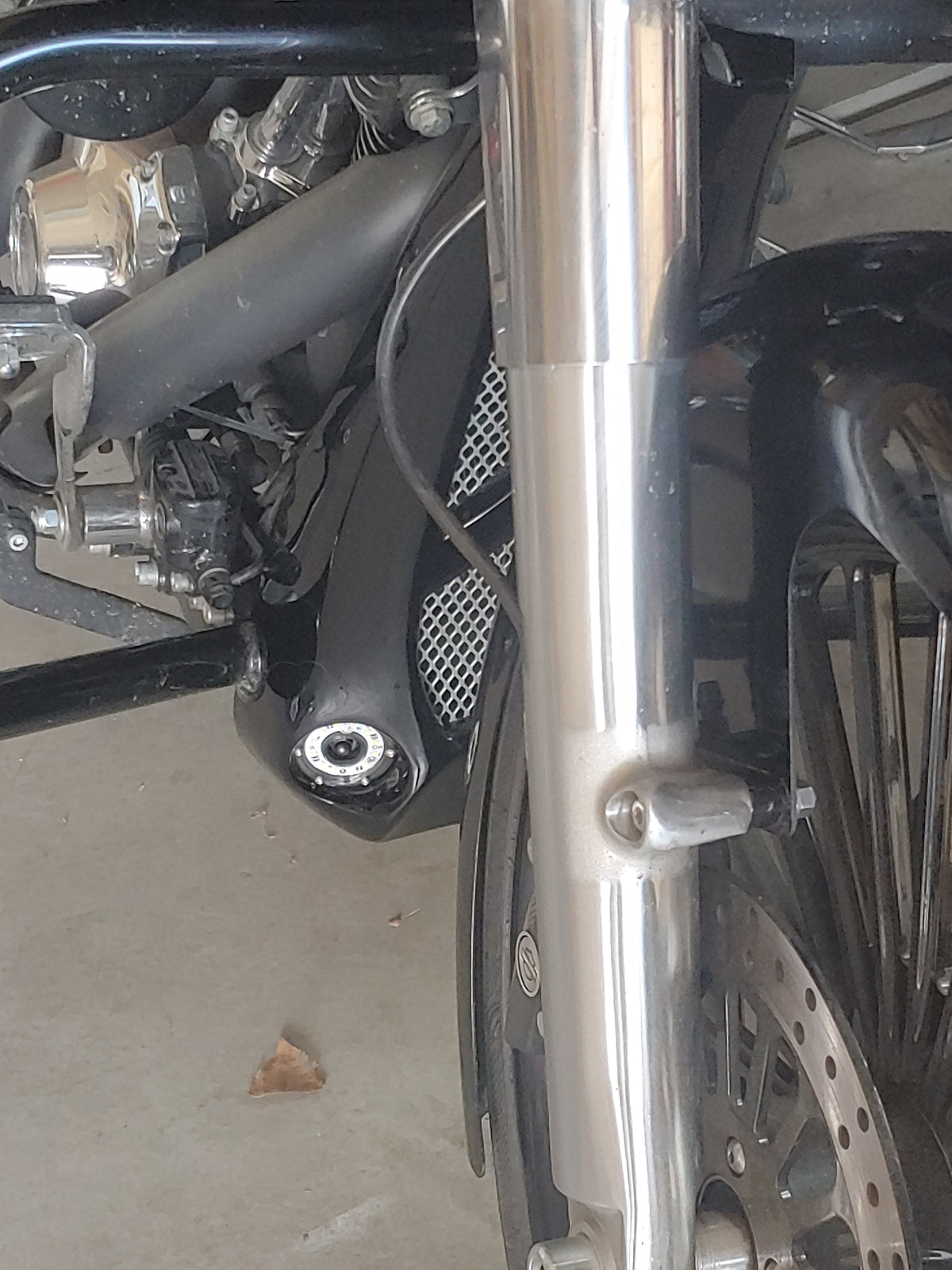 00-2020 Harley chin spoiler NON RAKED