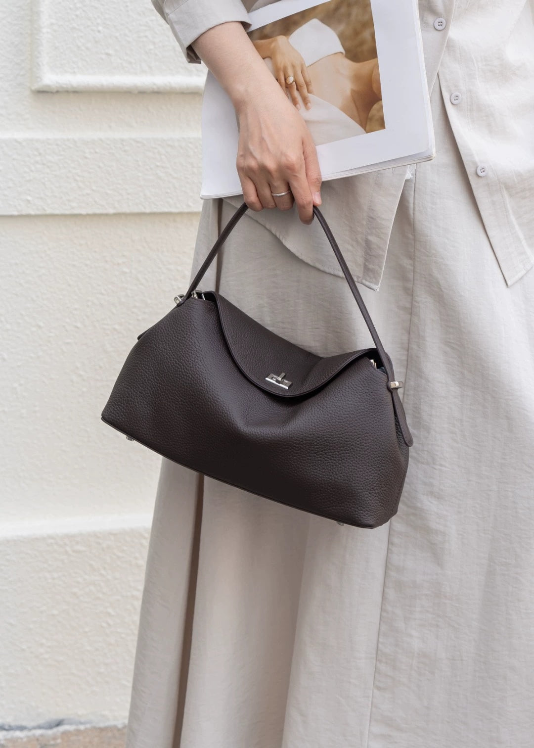 Genuine Leather Commuter Versatile Single-shoulder Women's Crossbody Bag, Simple, Large Capacity, Premium First-layer Cowhide Handbag