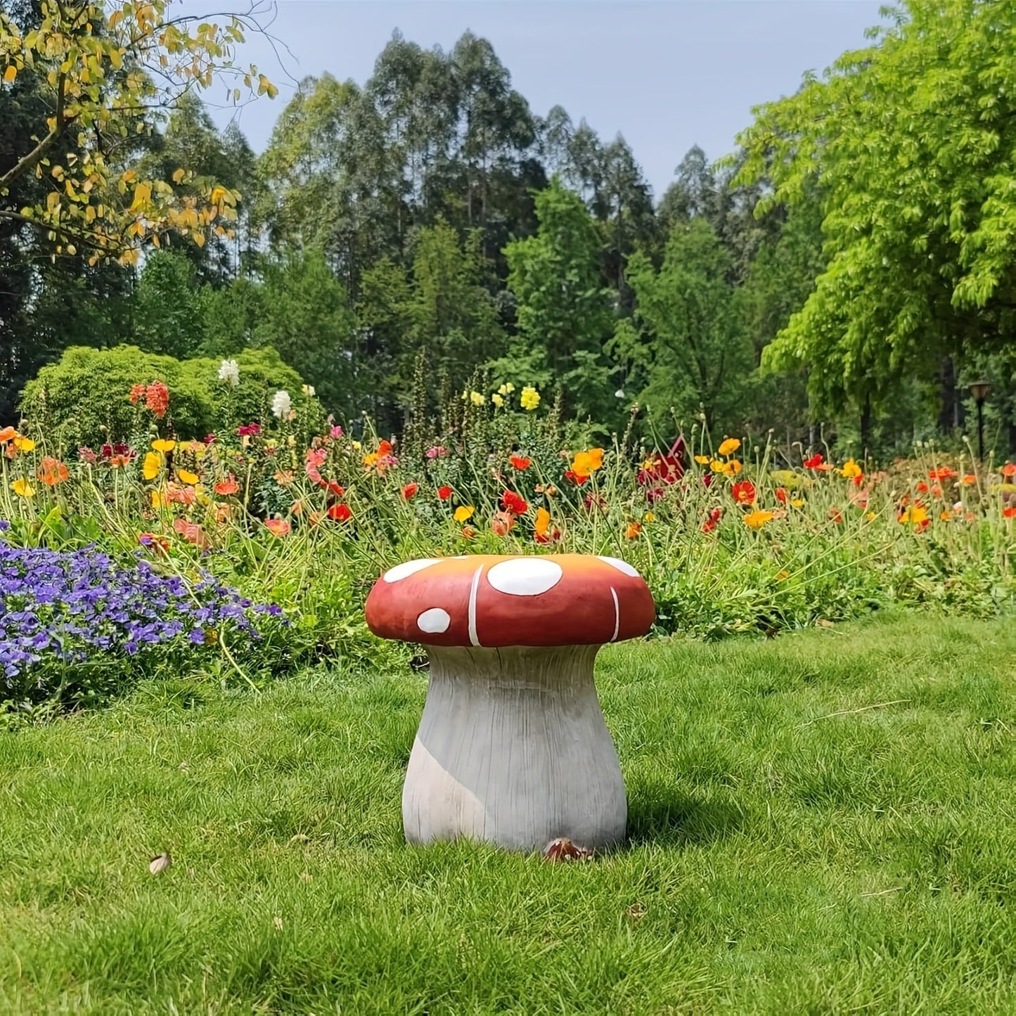 13.4' Oversized Mushroom Statue Stool