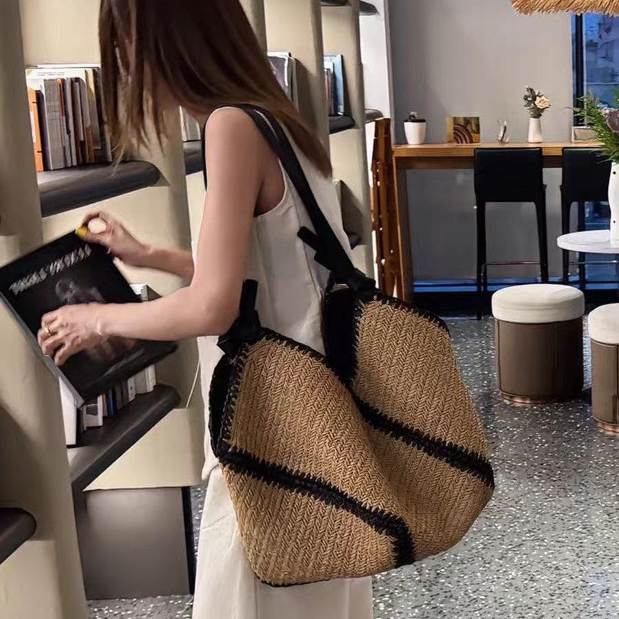 Striped Straw Versatile Handmade Woven Bag Large-capacity Shoulder Tote