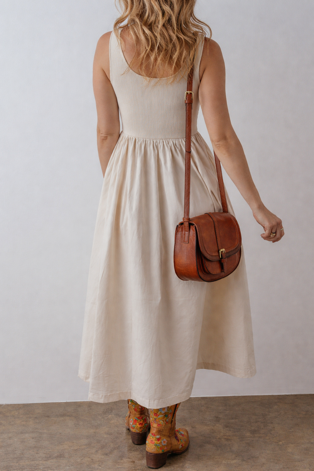 Della Pleated Sleeveless Long Dress