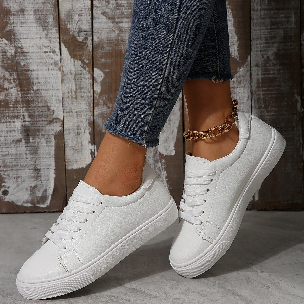 Plus-size Casual Versatile White Flat Shoes Laced Korean-style Low-top Sneakers