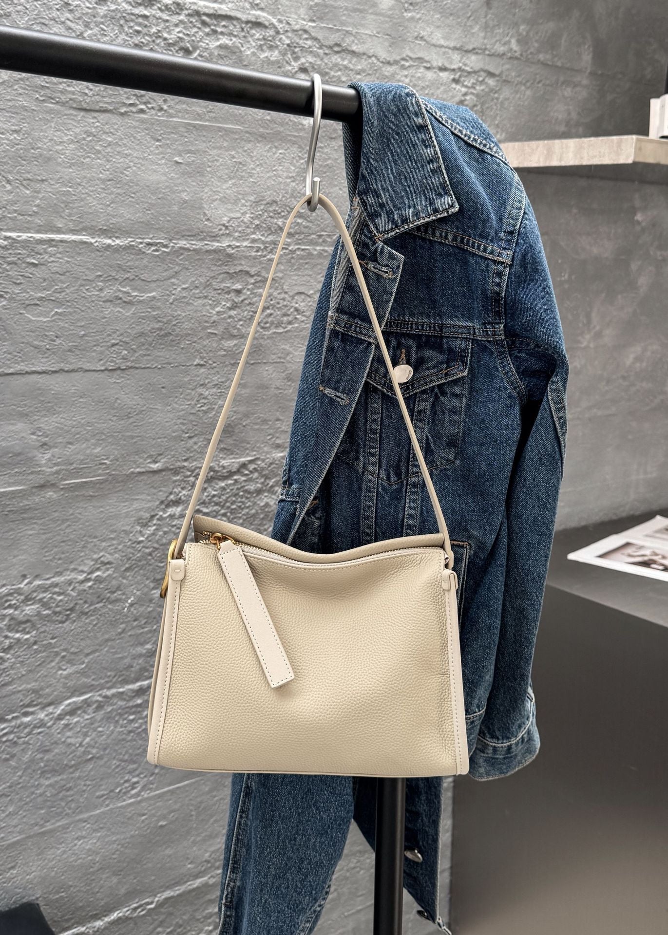 Baidie Leather Women's Bags Cross-Border Customizable First-Layer Cowhide Shoulder Bag Commuter Underarm Bag Large Capacity Crossbody Bag