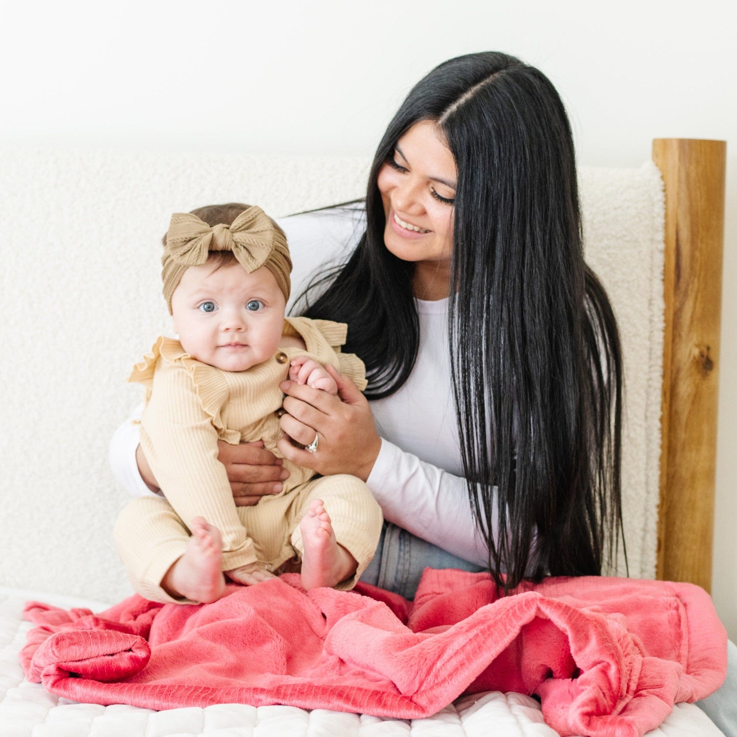 Lush Receiving Blanket 30x40 Inch by Saranoni