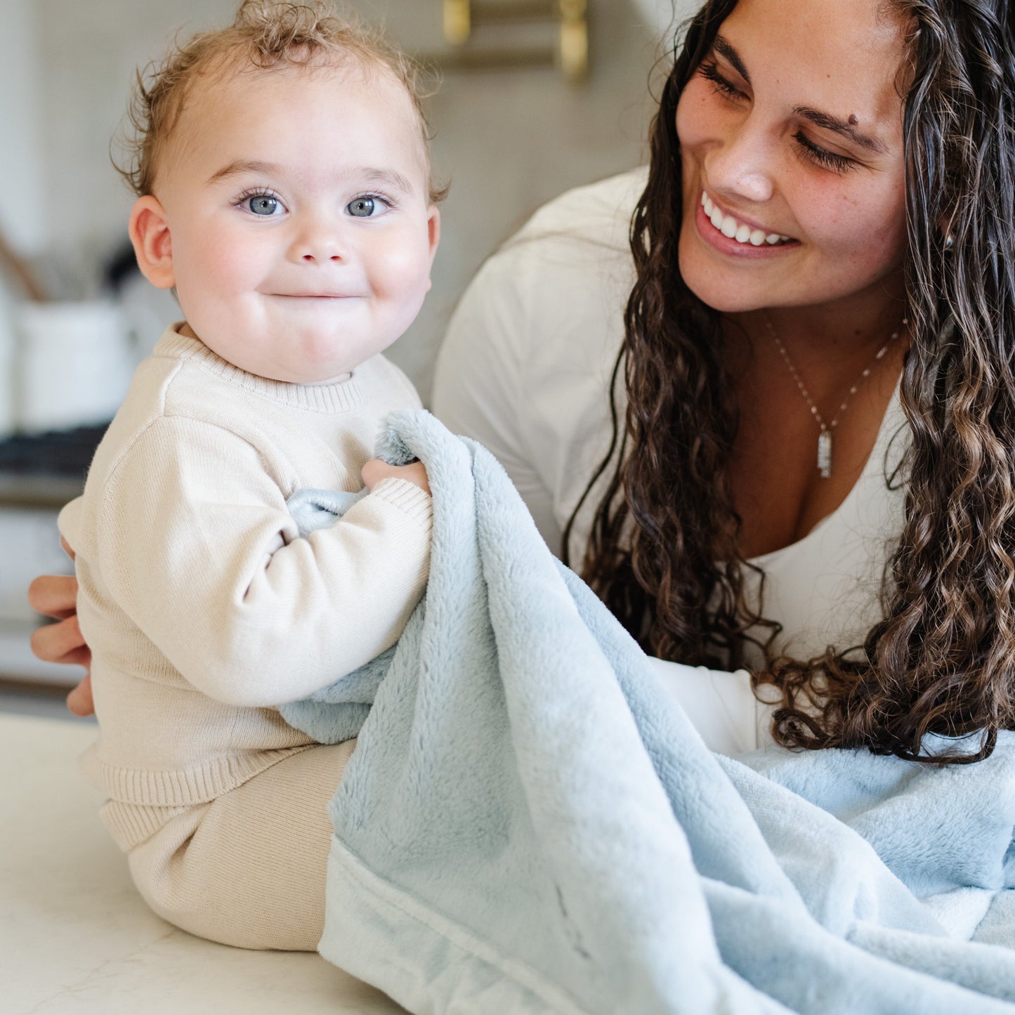 Lush Receiving Blanket 30x40 Inch by Saranoni