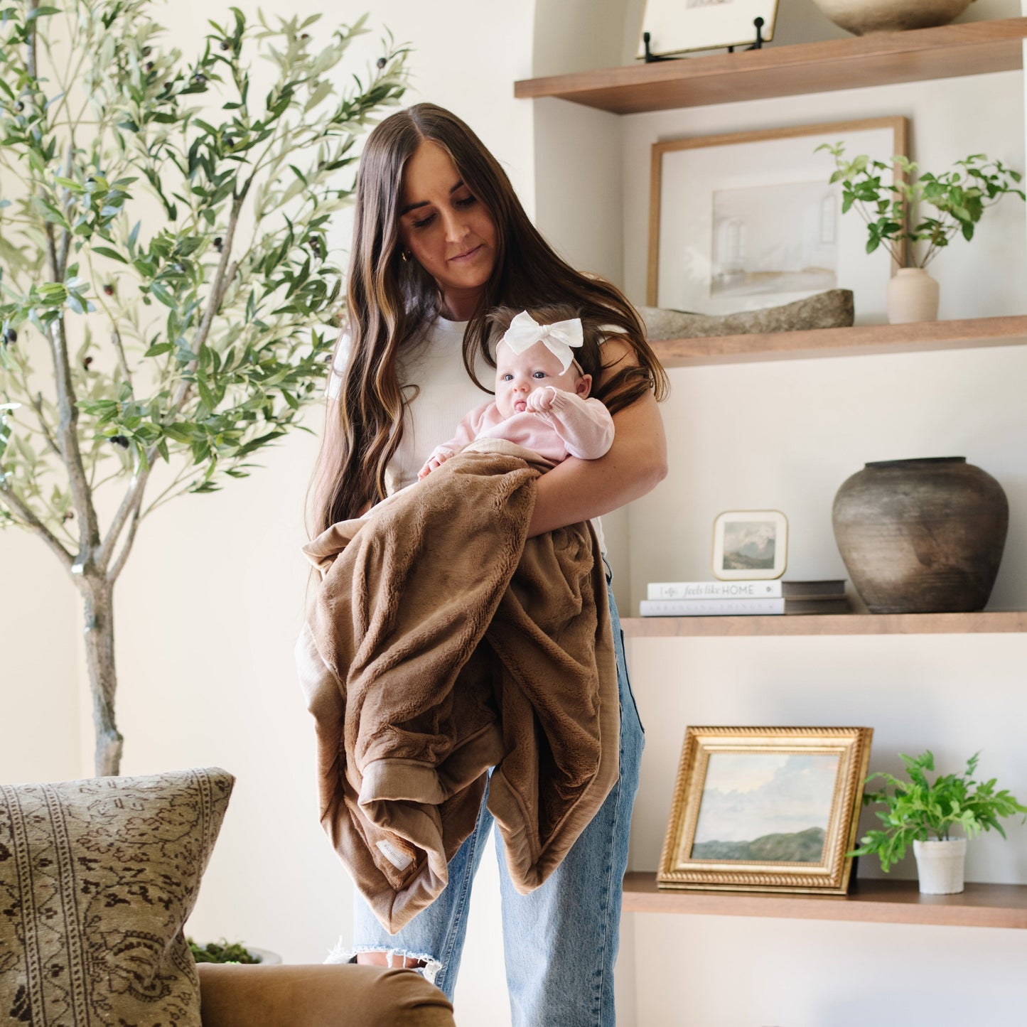 Lush Receiving Blanket 30x40 Inch by Saranoni