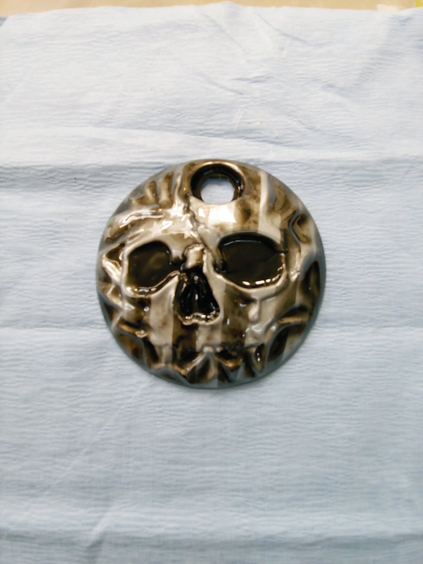 American flag stretch through a realistic skull on Harley touring fuel door