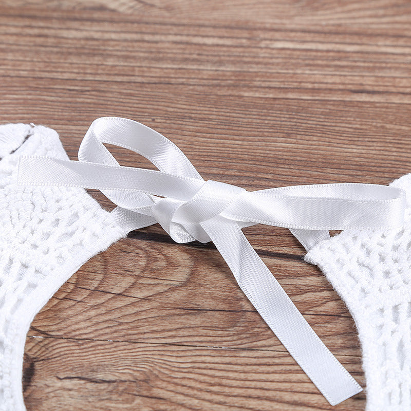 Hollow lace wild bib