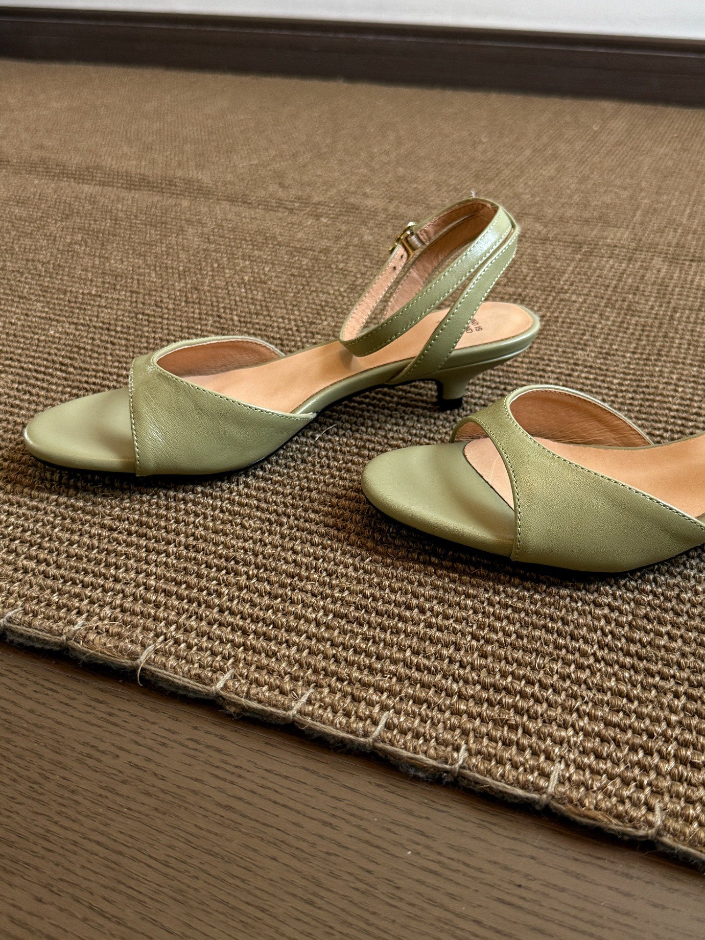 2026 Summer New Women Gentle Retro Sandals, Minimalist Fashion Comfort Kitten Heel Elegant Daily Commute Shoes, Green