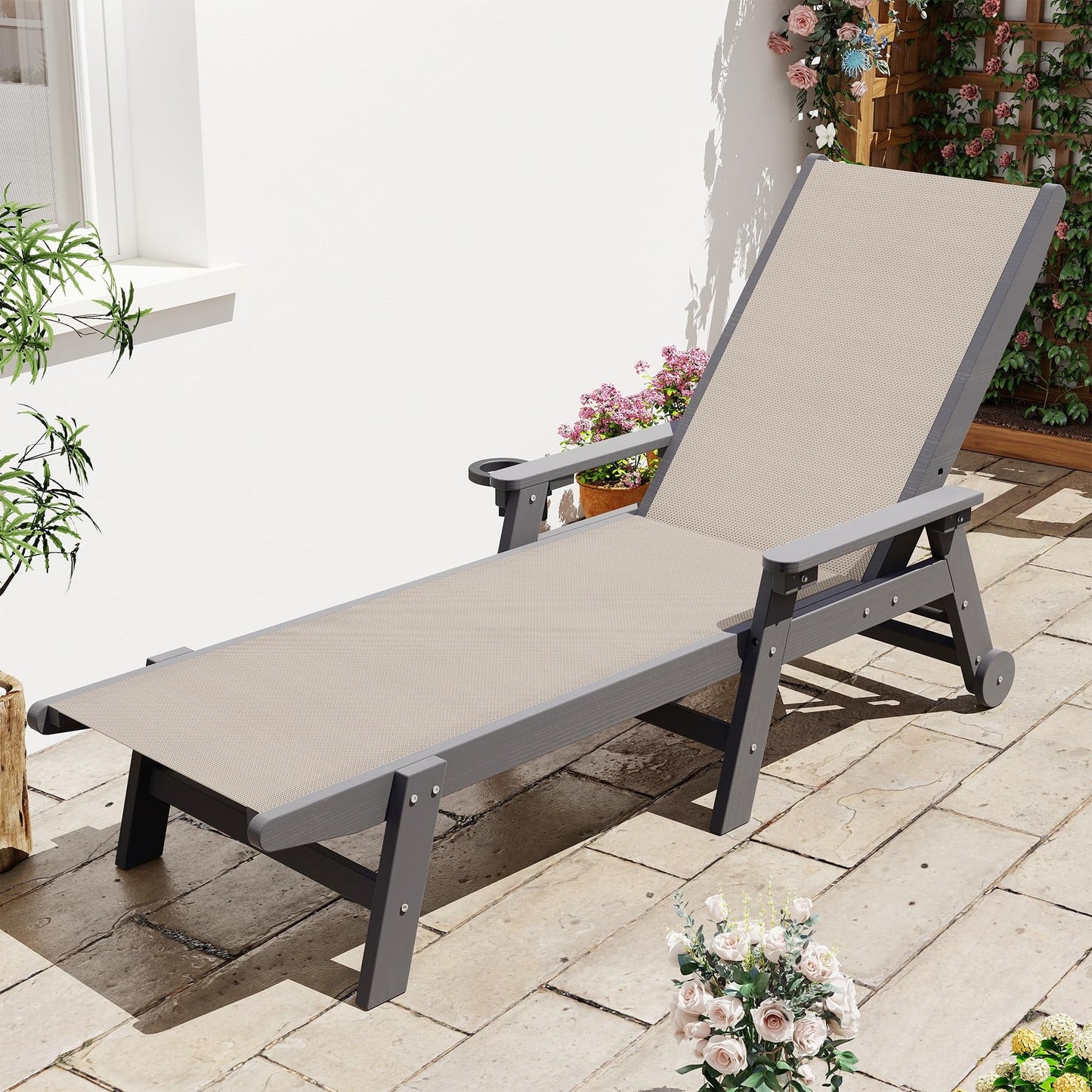 Lounge Chair Outdoor, HDPE Chaise Lounge with Wheels and Adjustable Recliner
