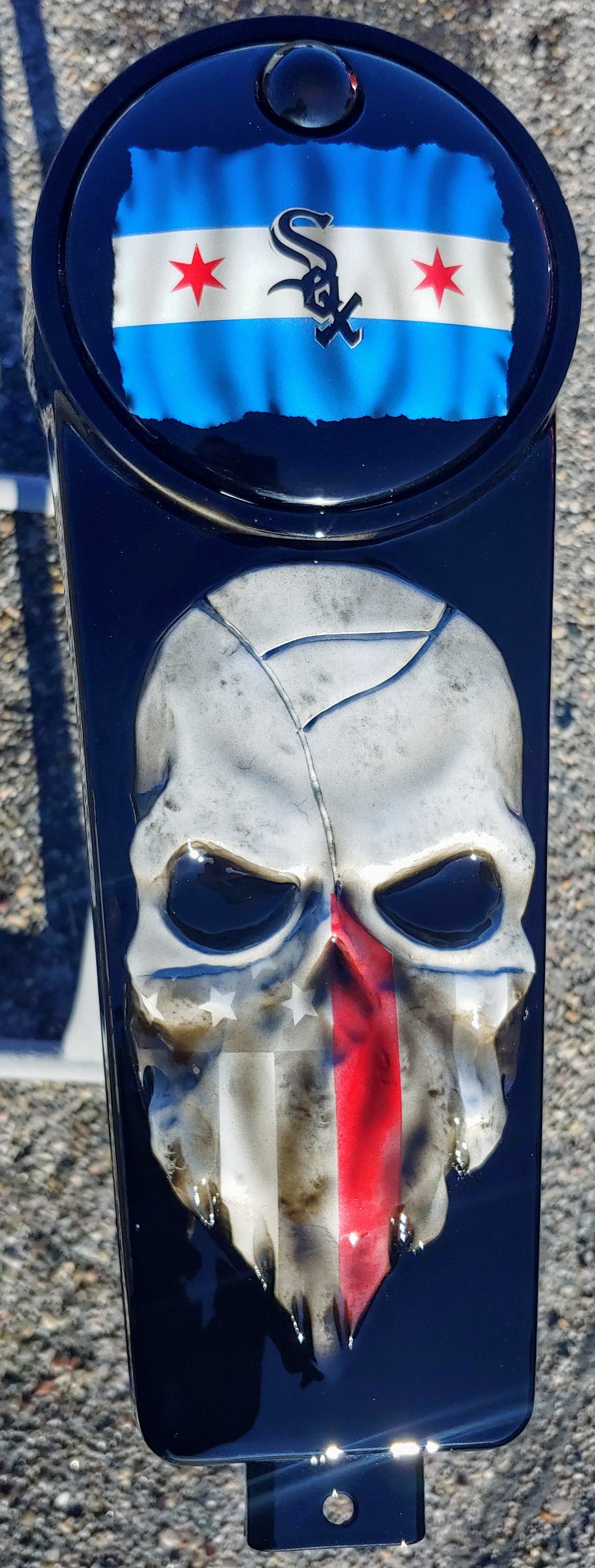3D skull flag console