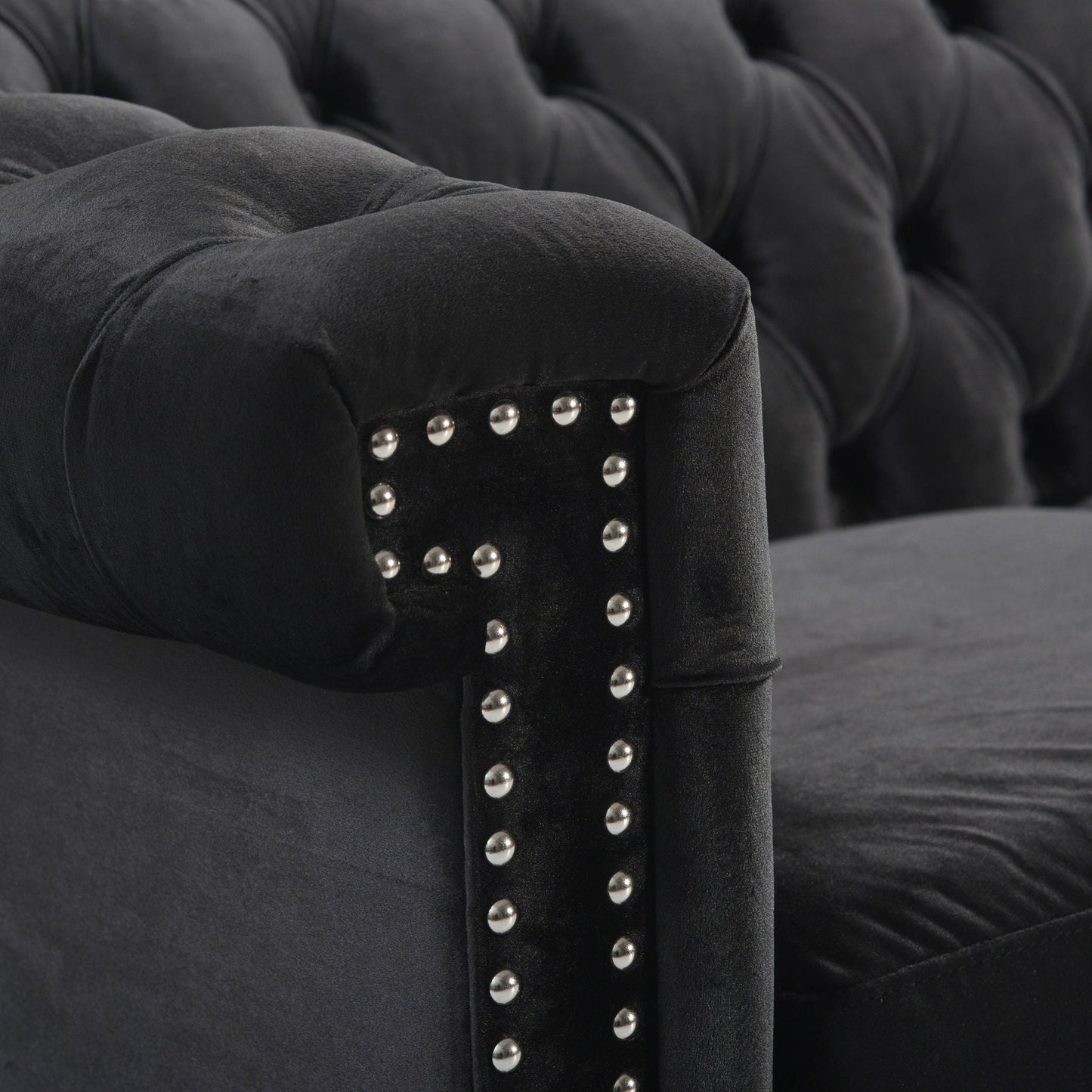 Chesterfield Style 3 Seater Sofa With Deep Button Tufting