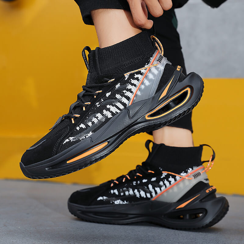 Men's casual shoes with increased breathability