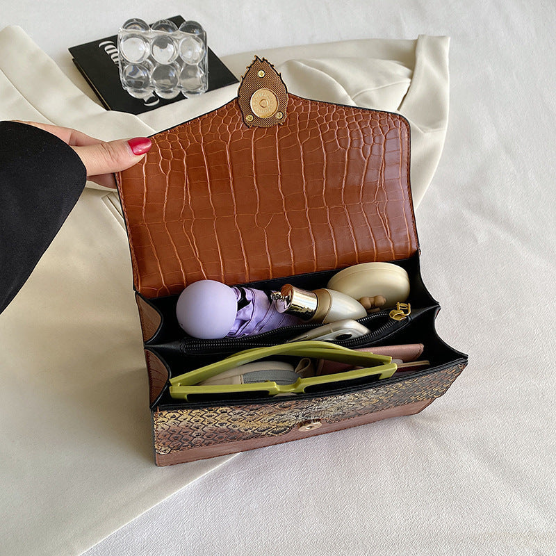 Retro Underarm Bag With Chain And Crocodile Pattern