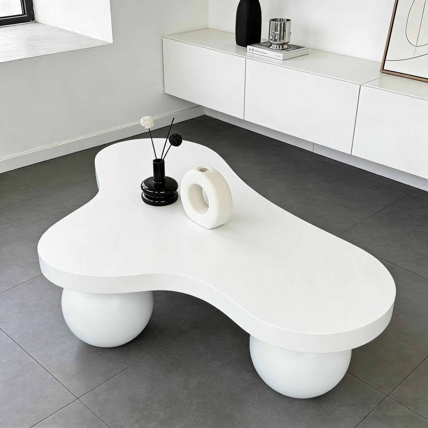 Cloud Shaped Coffee Table With 3 Ball Legs For Living Room