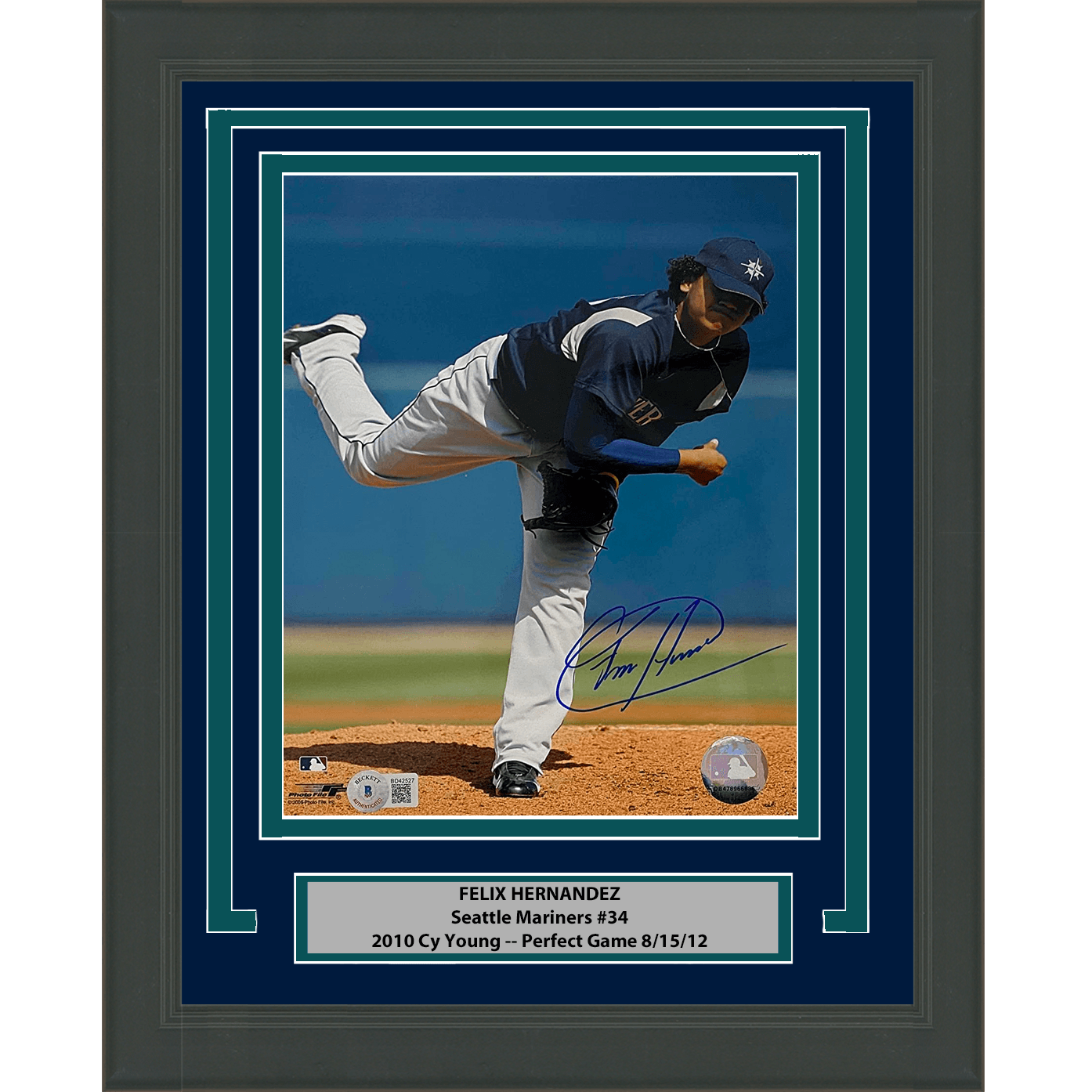 Framed Autographed/Signed Felix Hernandez Seattle Mariners 8x10 Baseball Photo Beckett BAS COA #3