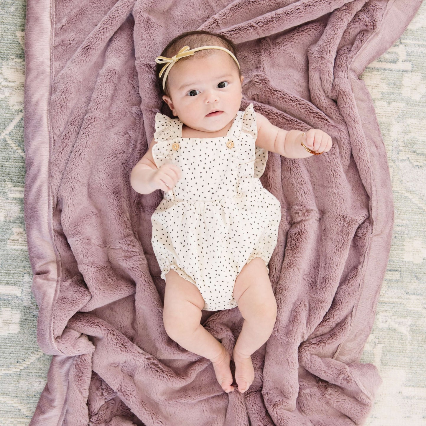 Lush Receiving Blanket 30x40 Inch by Saranoni