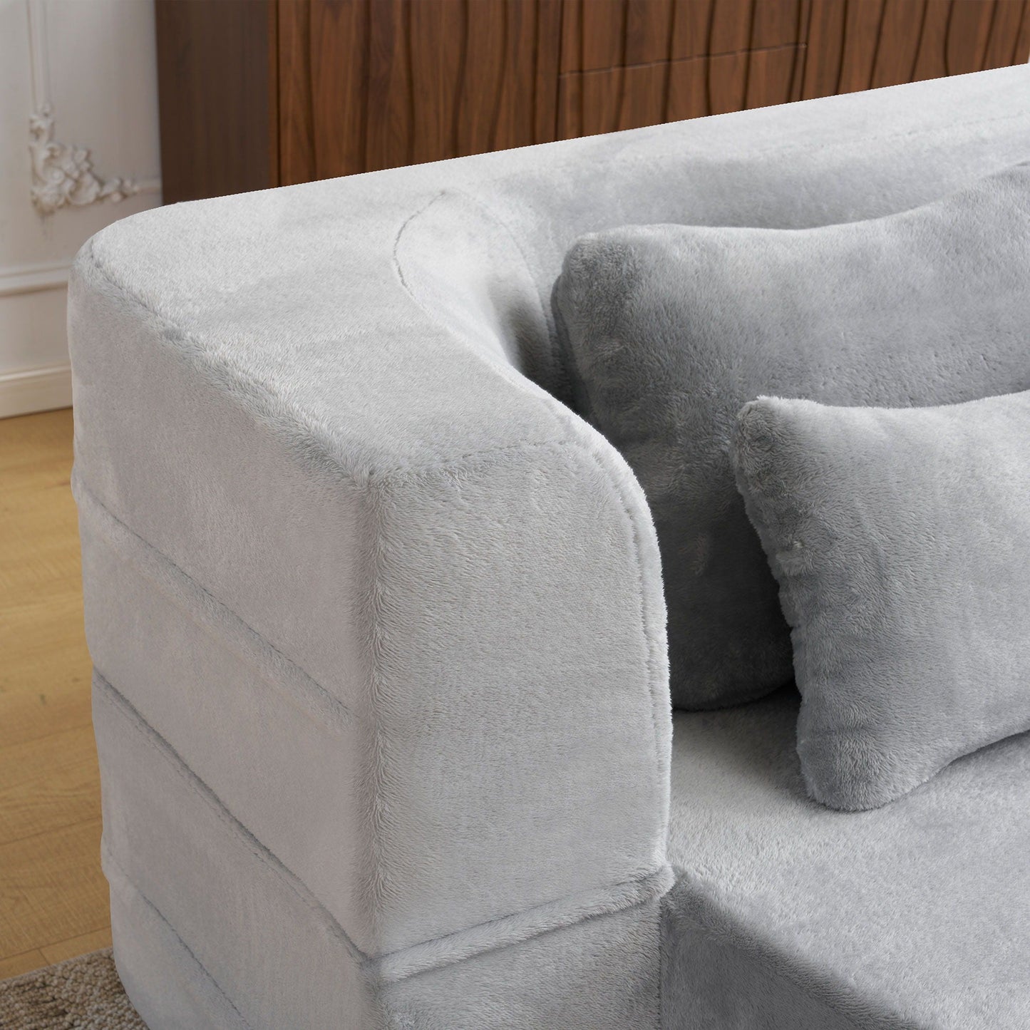 Modern Floor Sofa With 4 Pillows