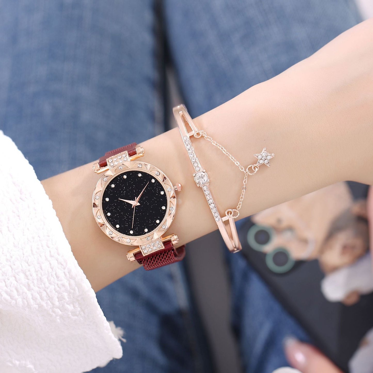 Magnetic Strap Set Womens Quartz Wristwatch