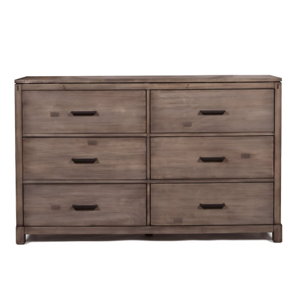 Traditional Style Dresser