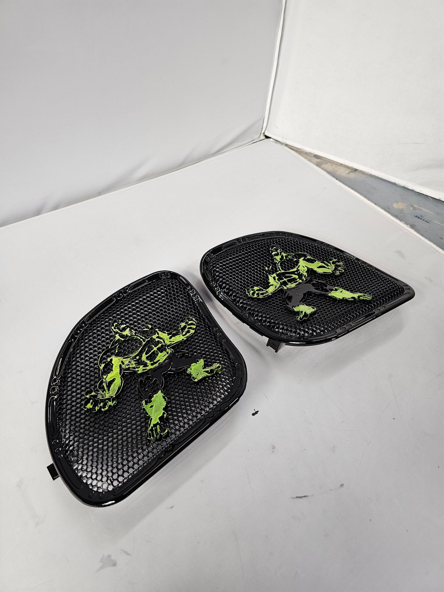 98-2024+ Road Glide 3D Hulk speakers grill covers set
