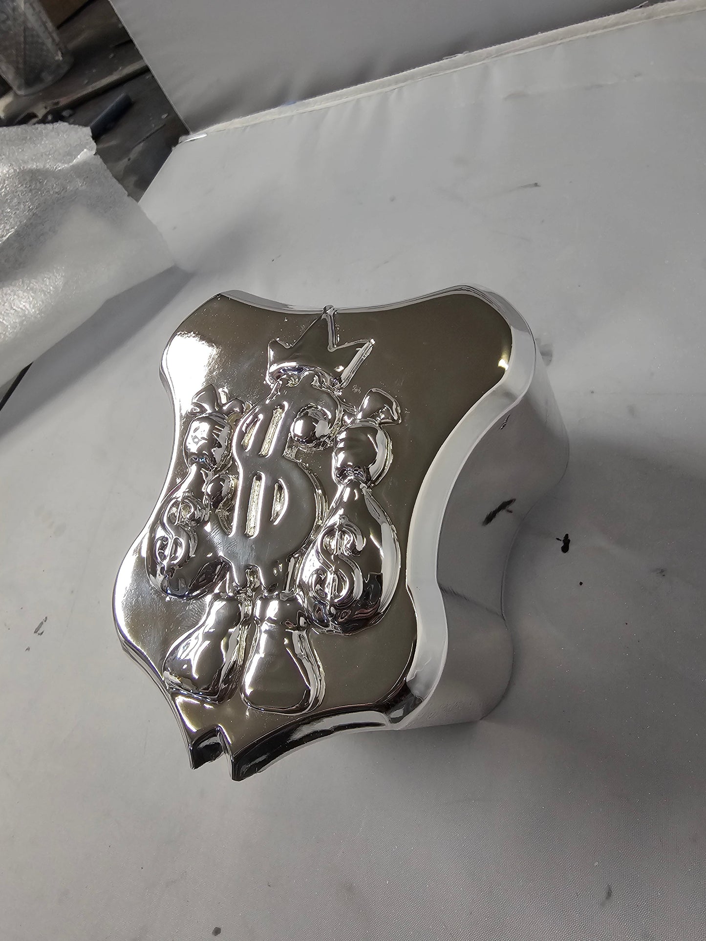 3D money horn cover