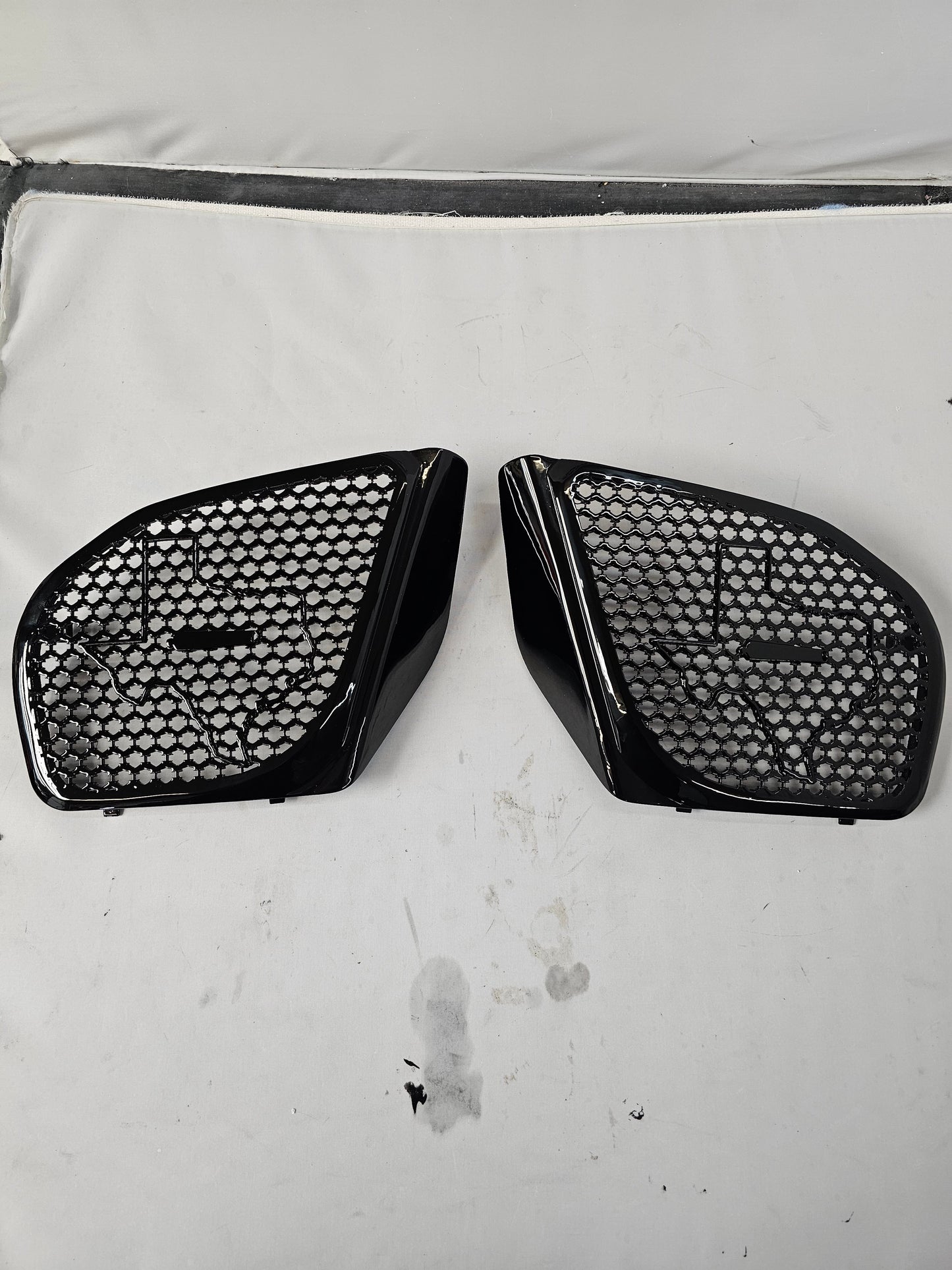 98 to 2024+ Road Glide 3D Texas speakers grill covers set