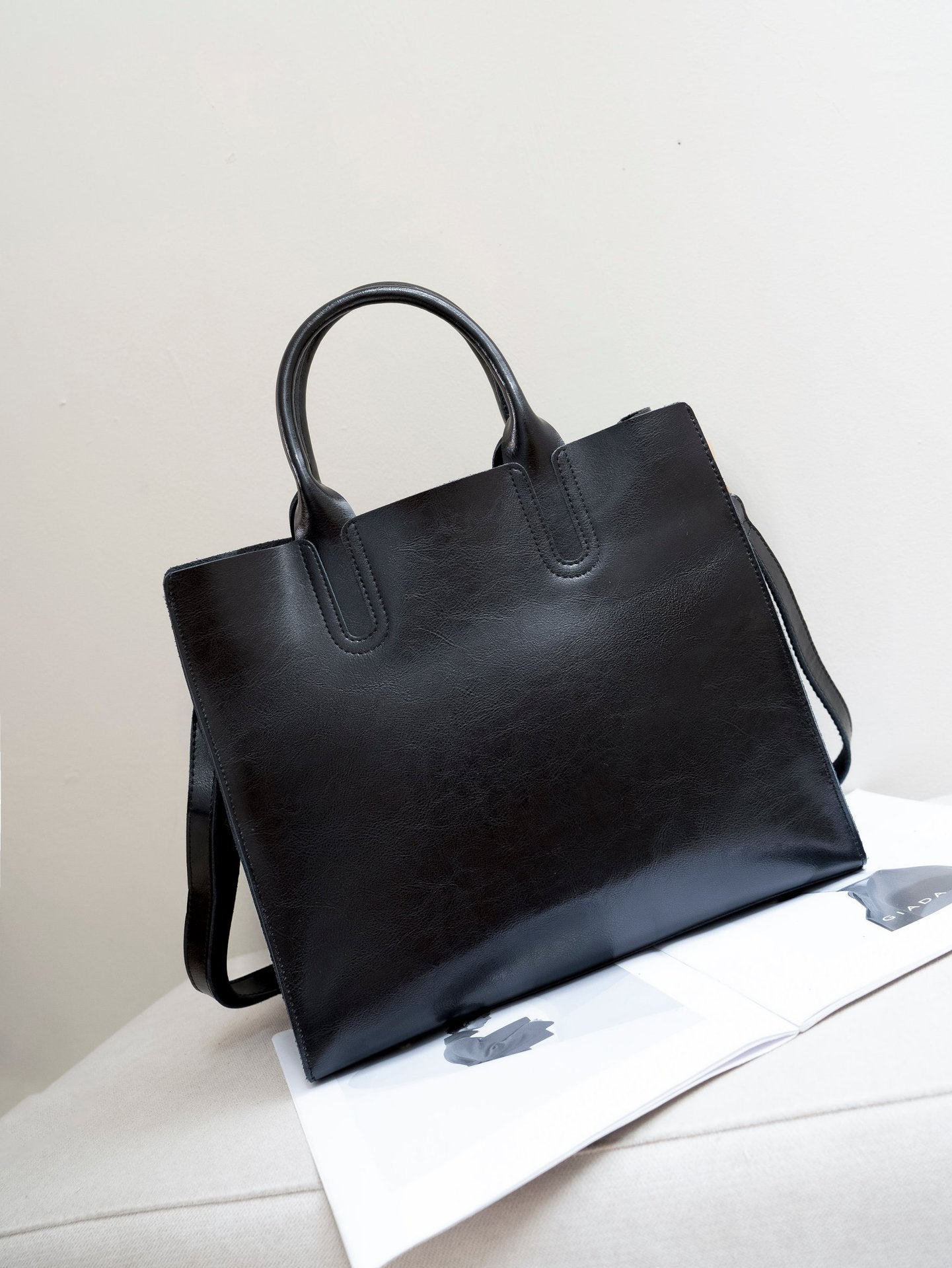 Genuine Leather Women's Bag, Cross-border Commuting, Oiled Wax Cowhide Handbag, Large Capacity Tote, Single Shoulder And Crossbody Square Bag