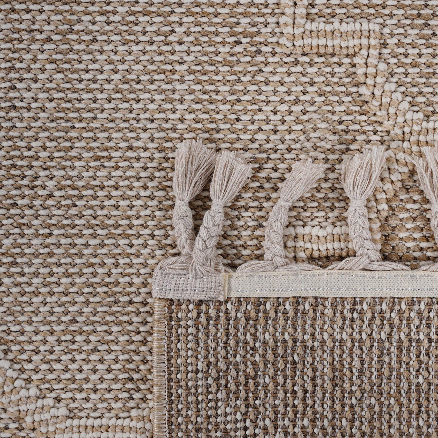 Guros - 6' X 9' Trellis Indoor / Outdoor Area Rug - Cream