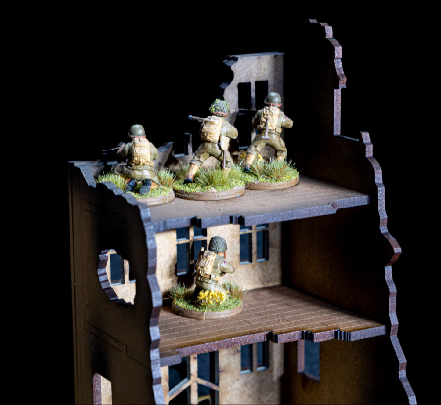 28mm European Building - 28MPNT515 (Painted and Assembled)