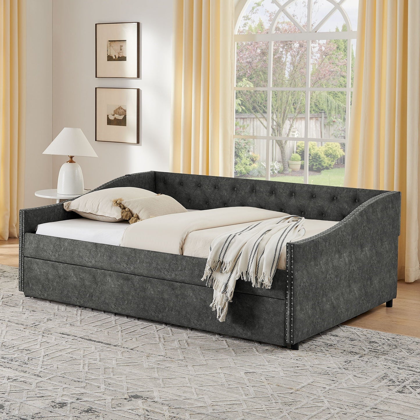 Upholstered Daybed With USB Charging & Pull Out Bed