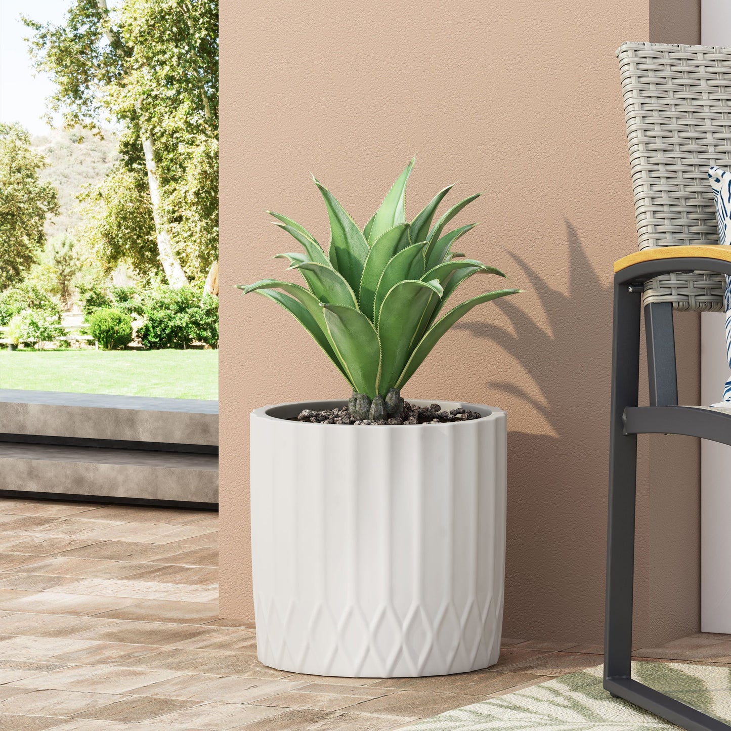 MGO PLANTER
